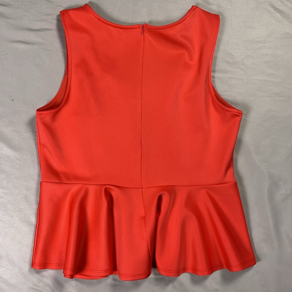Fashion to Figure Coral Peplum Top Sleeveless Bold Curve Style Size 1X - Picture 7 of 7